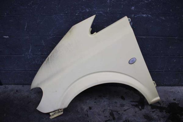 AILE AVANT GAUCHE - Vue 1